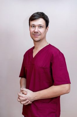 Селютин Юрий Николаевич  Врач травматолог-ортопед 